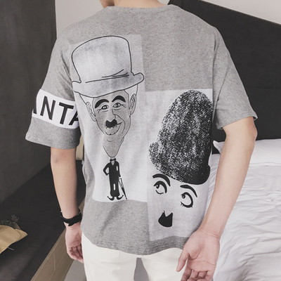 Τρέχουσα μεγάλα αρσενικά πουκάμισο με κοντά μανίκια