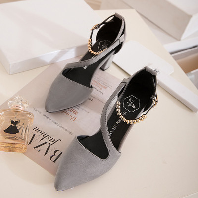 Κομψά γυναικεία αθλητικά παπούτσια