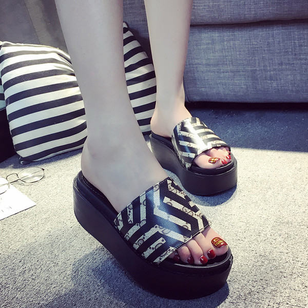 Супер модерни дамски високи кожени чехли