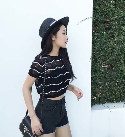 Супер свежа дамска блуза с къс ръкав