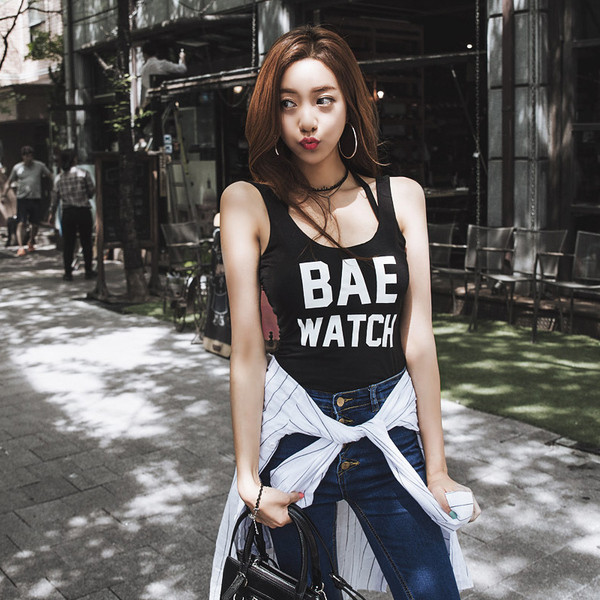 Дамски спортен потник в два модела изчистен и с надпис