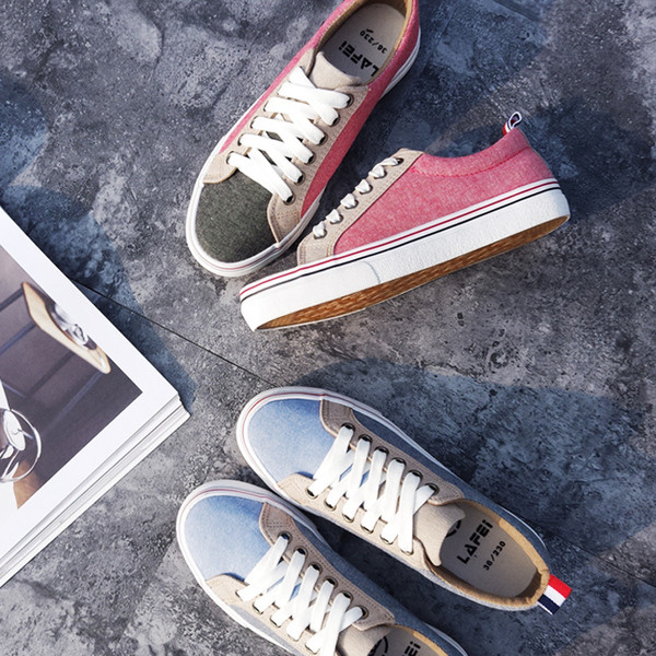 Много готини дамски кецове от плат 