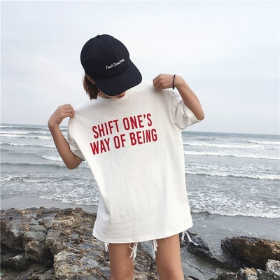 Υπερβολικό μοντέρνα t-shirt σε διάφορα χρώματα