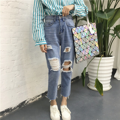 Много шик дамски дънки от типа "Boyfriend"