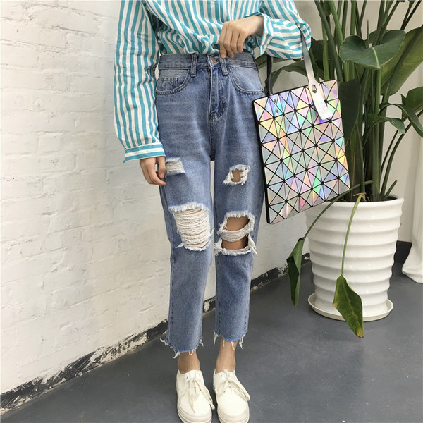 Много шик дамски дънки от типа "Boyfriend"