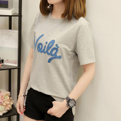 Изключително модерна дамска дълга тениска с надпис в много цветове