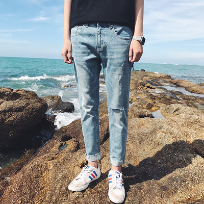 Мъжки накъсани пролетно-летни дънки в светлосин цвят