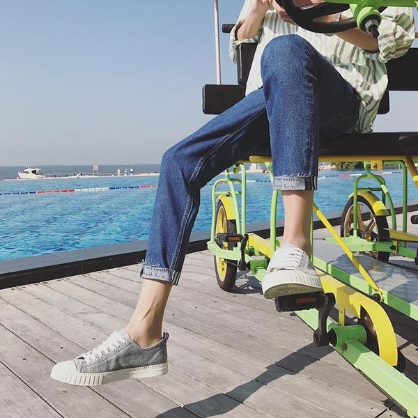 Модерни мъжки дънки за пролетта и лятото - 2 модела