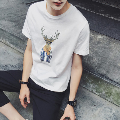 Интересна спортно-елегантна мъжка тениска с къс ръкав и апликация елен