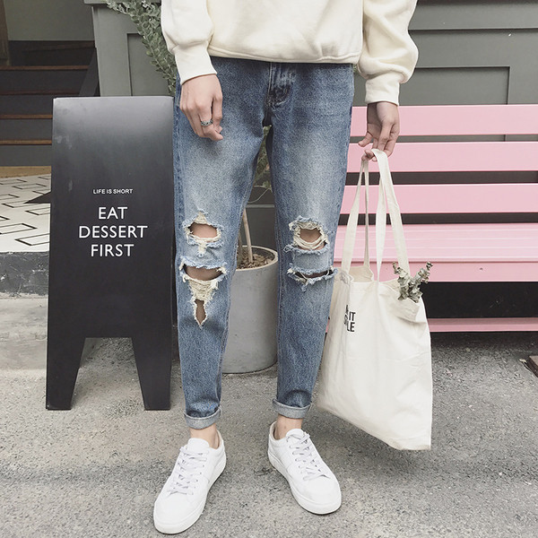 Невероятни хит мъжки дънки със скъсано коляно тип 7/8