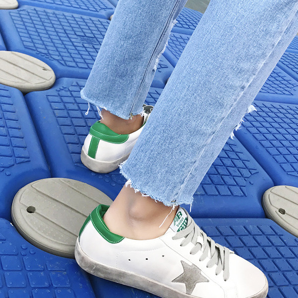 Мъжки модерни светли дънки с ресни