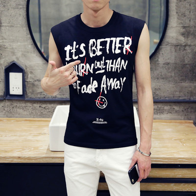 Свежа пролетно-лятна тениска без ръкави с принт