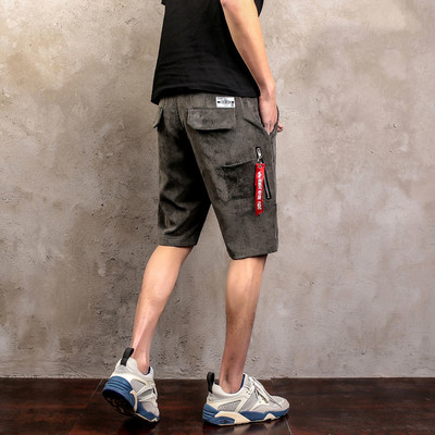 Стилни ежедневни мъжки шорти, подходящи за пролетта и лятото