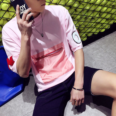 Интересна мъжка тениска с голям джоб отпред