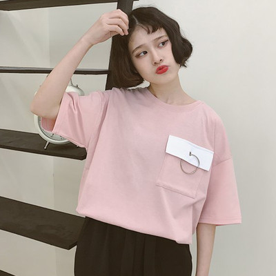 Разноцветна дамска широка тениска с халка и джоб