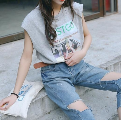 Стилен дамски потник с апликация в два цвята