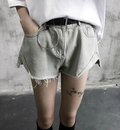 Μεγάλη κυρίες τζιν σορτς