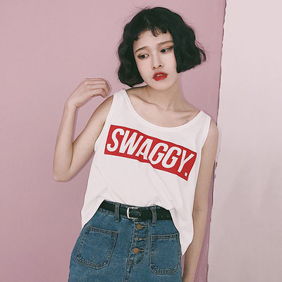 Καθημερινές γυναίκες Κορυφαία σε δύο χρώματα και εκτύπωσης «Swaggy»