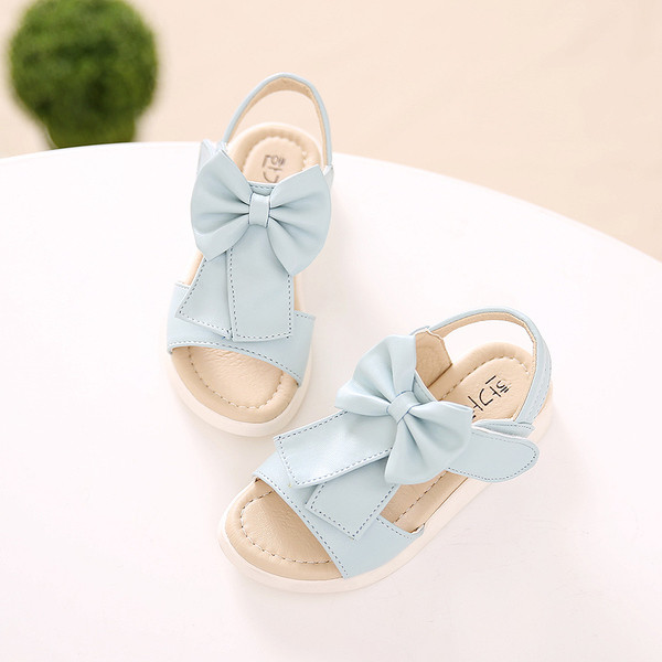 Страхотни много нежни момичешки сандалки с панделка