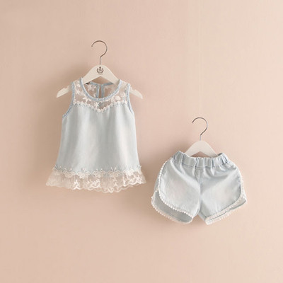 Много нежно комплектче от две части в светлосиньо