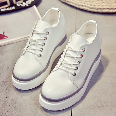 Γυναικεία παπούτσια με ψηλή πλατφόρμα