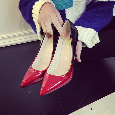 Βραδθνά  παπούτσια στο χρώμα με ψηλά τακούνια