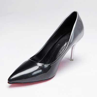 Βραδθνά  παπούτσια στο χρώμα με ψηλά τακούνια