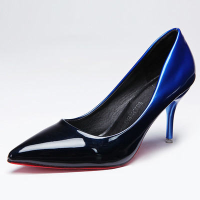 Βραδθνά  παπούτσια στο χρώμα με ψηλά τακούνια