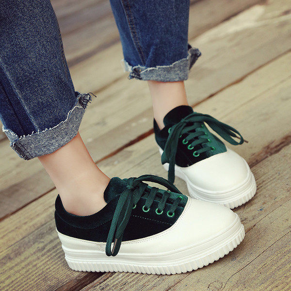 Ύπέροχα περιστασιακά γυναικεία πάνινα παπούτσια 