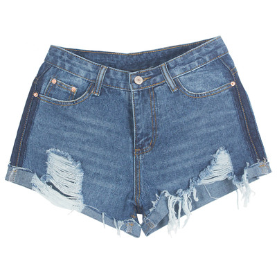 Πολλοί stilnen φθαρμένο σορτς με κρεμαστά φούντες