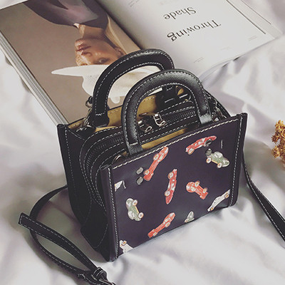 Γυναικείες τσάντες casual σε διάφορα χρώματα και κεντήματα της κερασιάς