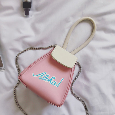 Νέα υπερσύγχρονα γυναικεία καθημερινή τσάντα με λαβή με τον ώμο σε διάφορα χρώματα