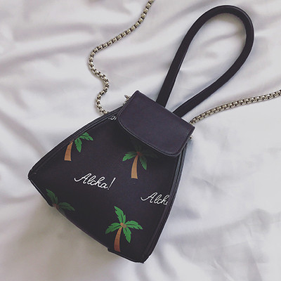 Νέα υπερσύγχρονα γυναικεία καθημερινή τσάντα με λαβή με τον ώμο σε διάφορα χρώματα