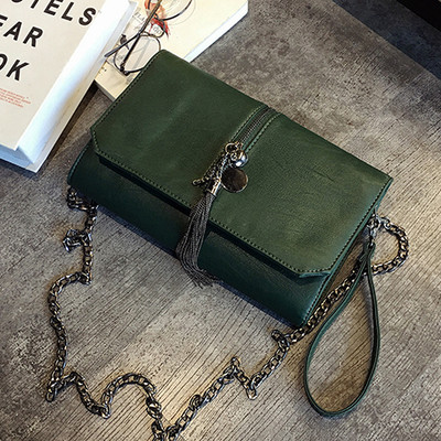 Много стилна дамска черна кожена чанта през рамо