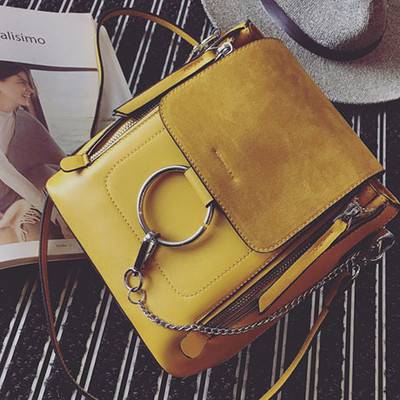 Πρακτική κυρίες μίνι τσάντα σε τρία χρώματα και μακριά λαβή