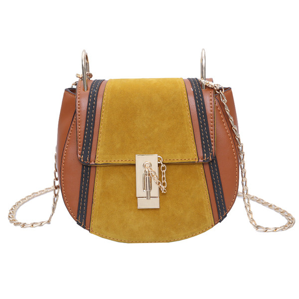 Стилна спортно-елегантна дамска чантичка с дълга дръжка през рамо