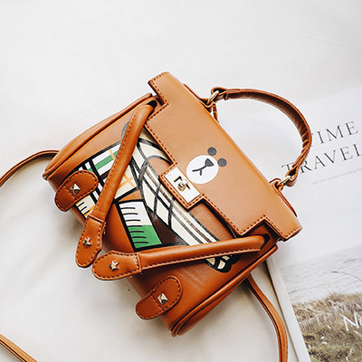 Свежи и много интересни дамски ръчни чанти с апликации