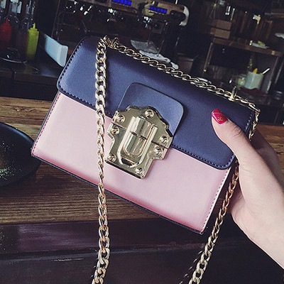 Дамска малка чантичка с дълга дръжка за през рамо тип куфарче