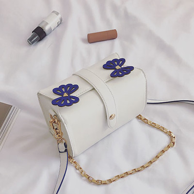 καθημερινή μίνι χαρτοφύλακα Οι γυναίκες με μακριά λαβή και πεταλούδες