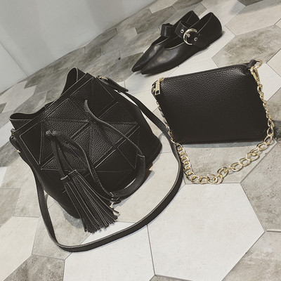 Стилен модел дамска пролетна чанта от изкуствена кожа с пискюли