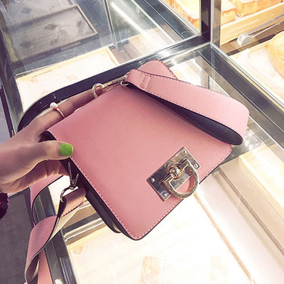 Μοναδική γυναικεία τσάντα με μεγάλη λαβή