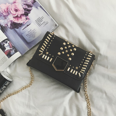 Μικρή γυναικεία τσάντα με μακρύ χερούλι σε τέσσερα χρώματα