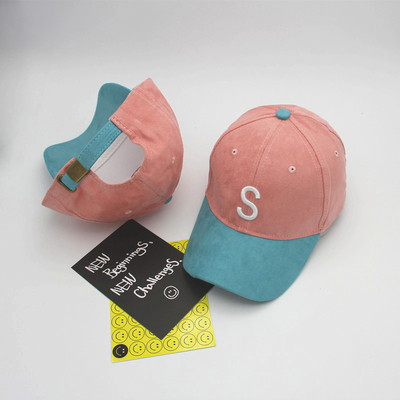 Μεγάλη «unisex» καπέλα των διαφορετικών μοντέλων