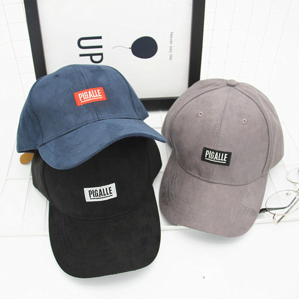 Μεγάλη «unisex» καπέλα των διαφορετικών μοντέλων