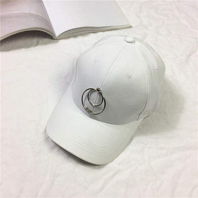 Страхотна дамска шапка с козирка в два цвята