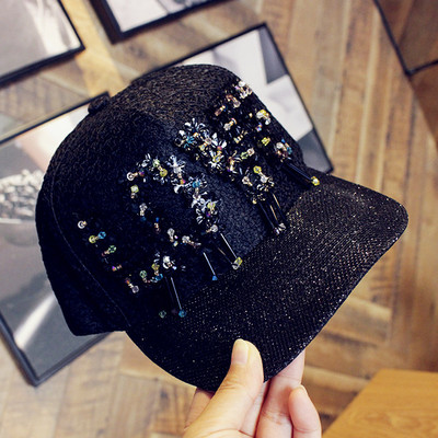 Μεγάλη κυρίες καπέλο με πούλιες και επιγραφή ΑΓΑΠΗ