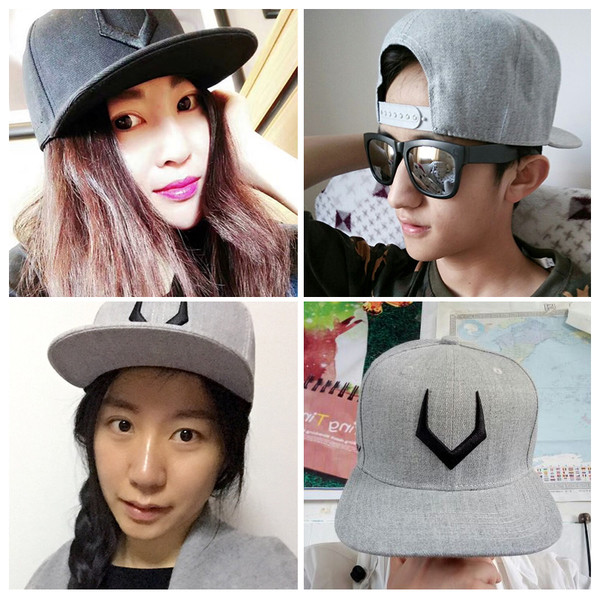 Μεγάλη unisex καπέλο με ένα ευθύ χείλος