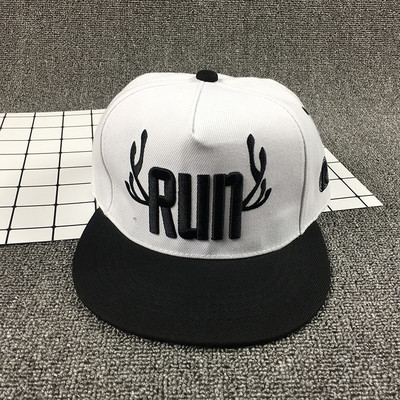 Σύγχρονη pillbox μπέιζμπολ αρκετά νέα μοντέλα