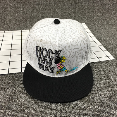 Σύγχρονη pillbox μπέιζμπολ αρκετά νέα μοντέλα