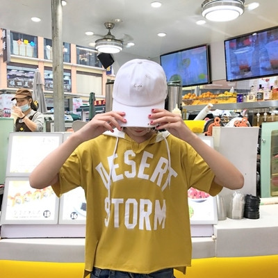 Μεγάλη κυρίες μπλούζα με μακριά μανίκια και κουκούλα